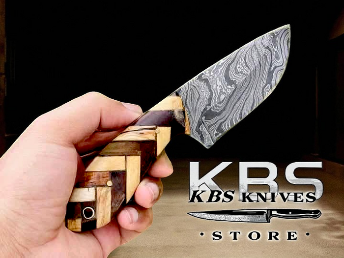 Best Damascus Skinning Knife for Deer with Rosewood Olivewood Handle
