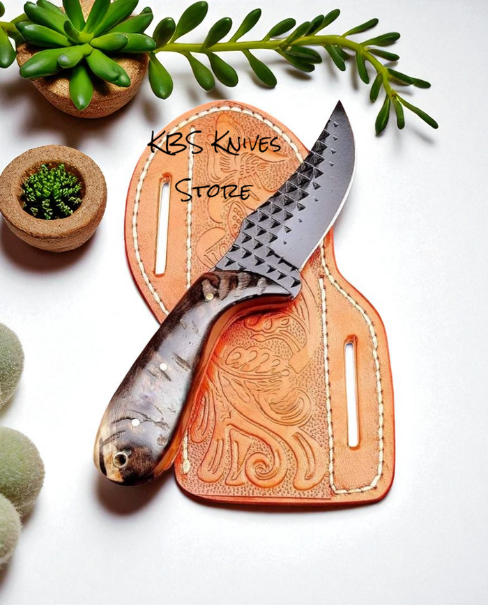 Cowboy Daily Carry Knife with Natural Sheep Horn Handle