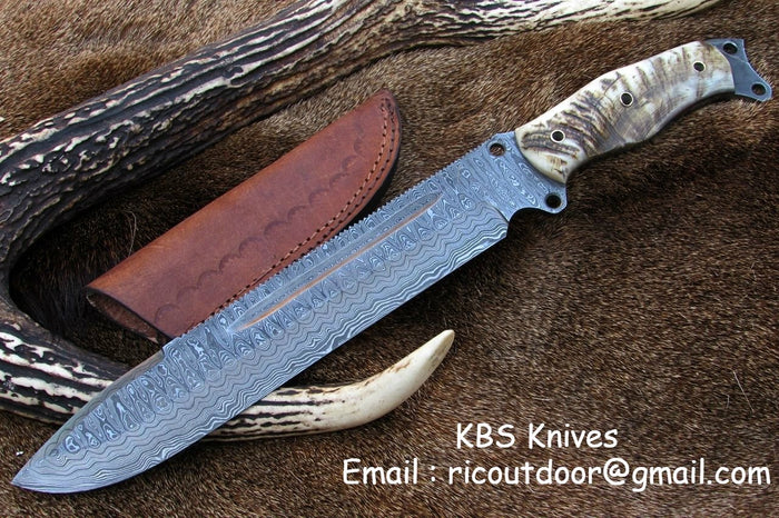 Pig Sticker Big Bowie Knife with Full Tang Damascus Steel Blade for Sale