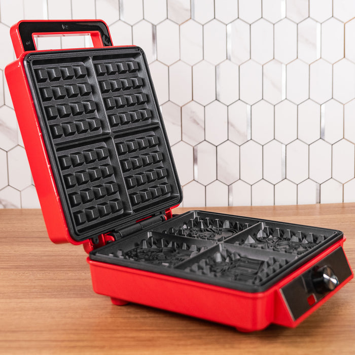 Uncanny Brands The Grinch Deluxe Waffler